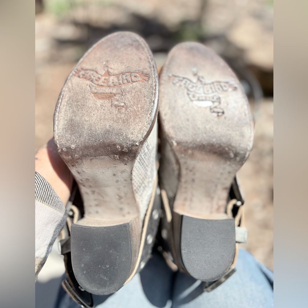 Freebird By Steven Saloon Booties - Picture 14 of 16